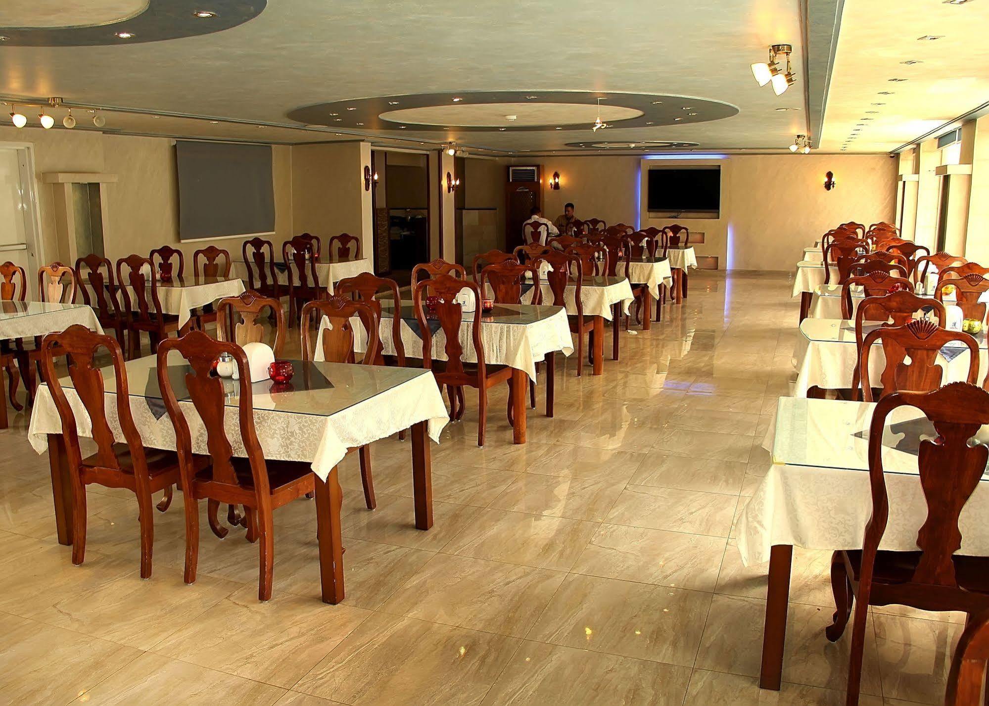 Al Raad Hotel Aqaba Exterior photo