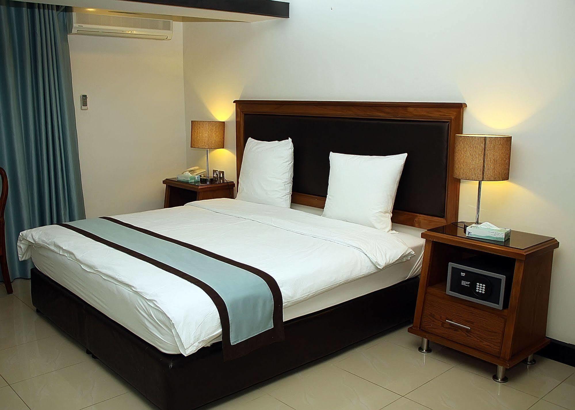 Al Raad Hotel Aqaba Exterior photo