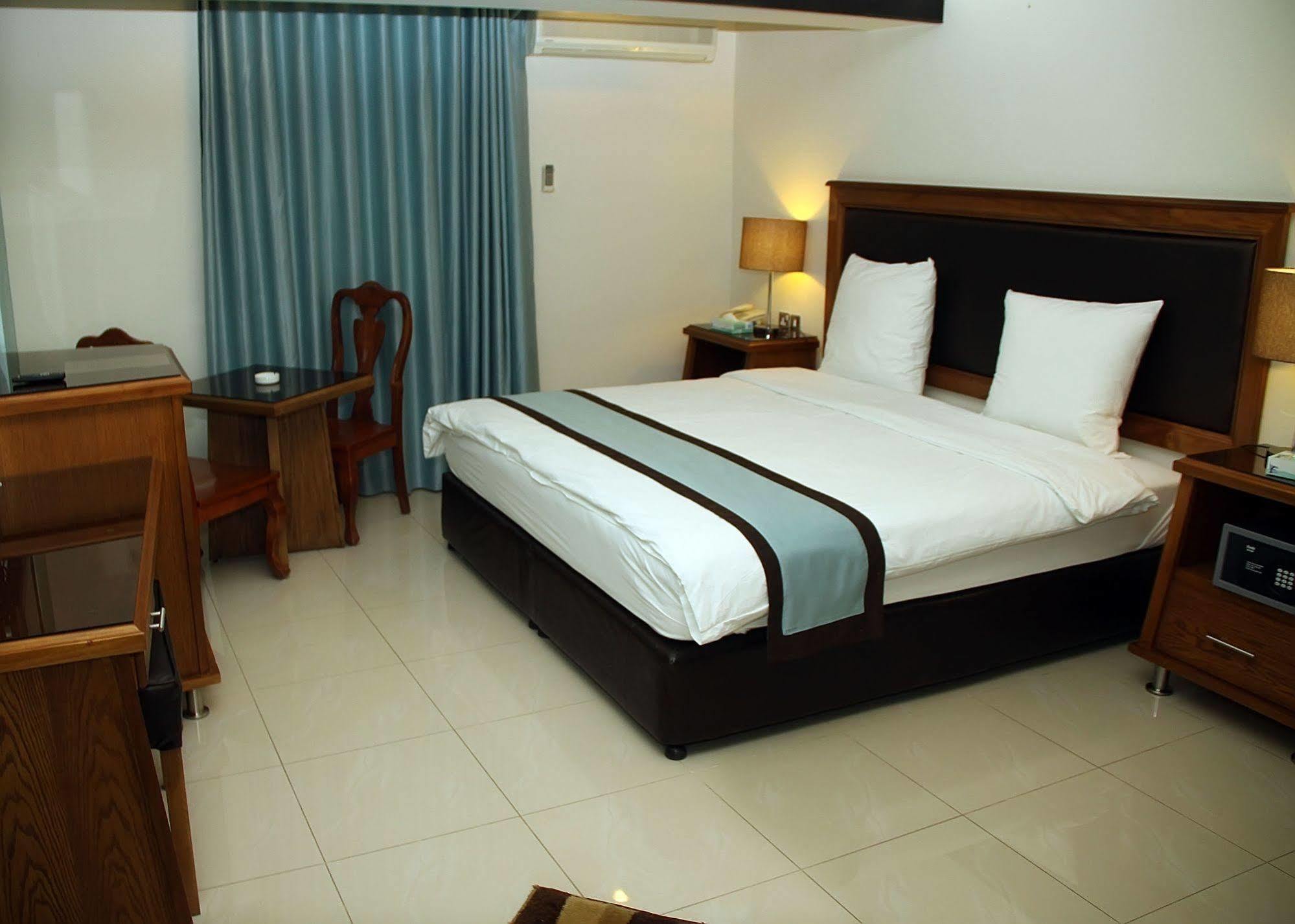 Al Raad Hotel Aqaba Exterior photo